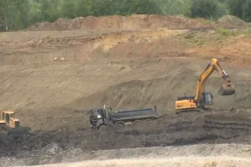 Lidé na Karlovarsku se obávají zhoršení životní úrovně. Žalují báňský úřad kvůli těžbě kaolinu