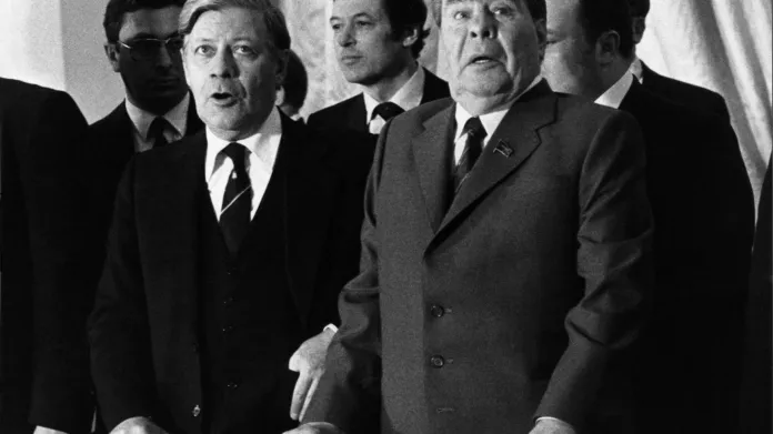 Helmut Schmidt a Leonid Brežněv