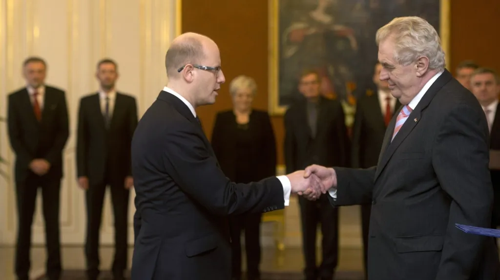 Miloš Zeman jmenoval Bohuslava Sobotku premiérem