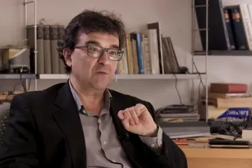 Anatomie přítomného okamžiku: Bez minulosti ho nepochopíme, říká spisovatel Javier Cercas