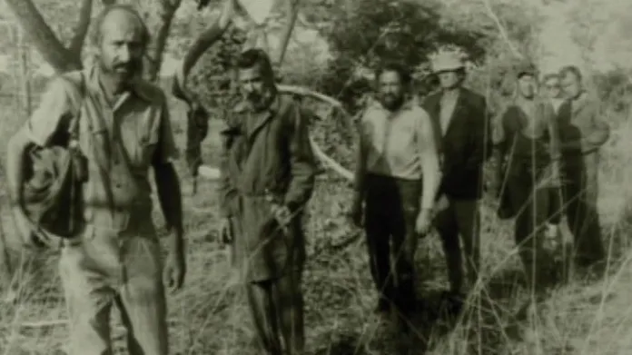 Fotografie unesených Čechoslováků v Angole