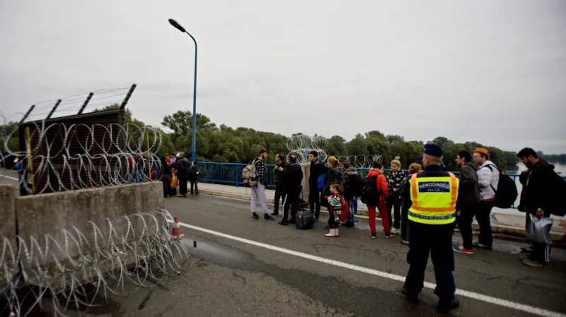 Uprchlíci u maďarského přechodu Barcs