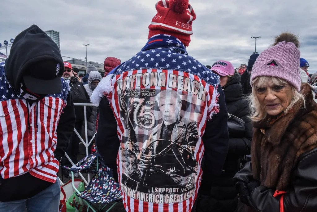 Příznivci a odpůrci Donalda Trumpa se sešli v americkém Wildwoodu