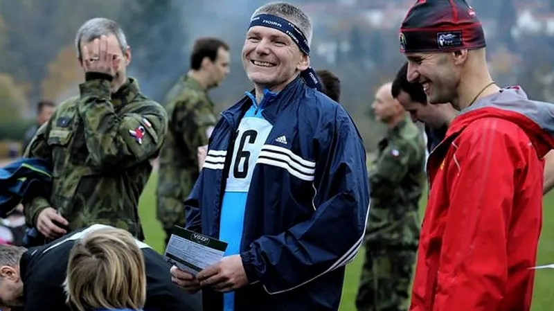 Jiří Hynek při plnění Army testu. „Za 12 minut jsem dal 2425 metrů,“ uvedl k fotce na Facebooku.