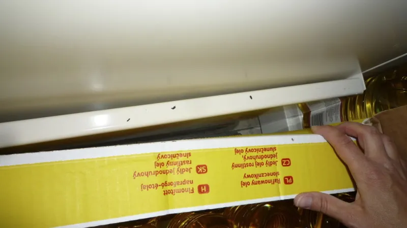 Na prodejně byl myší trus