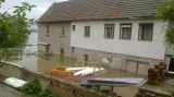 Zaplavený dům v Nučnicích (součást Křešic)