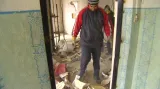 Přípravy domu na demolici - Obrnice