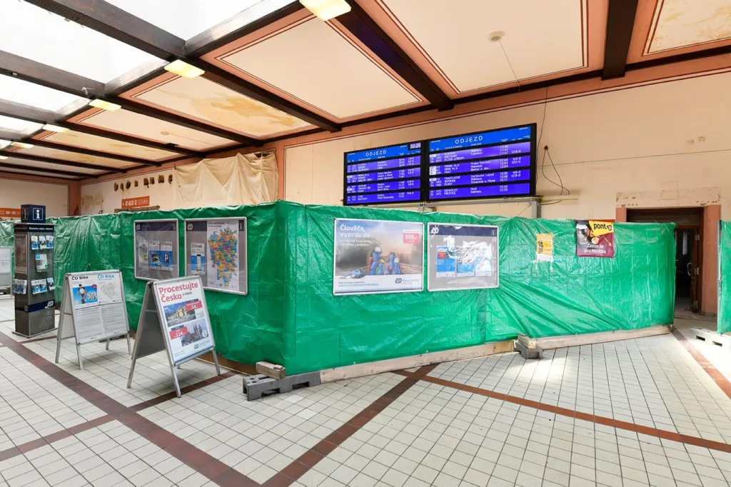 Rekonstrukce nádražní budovy v Plzni