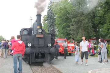 Prázdninový parní vlak z výtopny Jaroměř