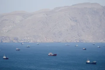 Kvůli dvěma blokádám klesla doprava v Hormuzském průlivu skoro k nule, píše Bloomberg