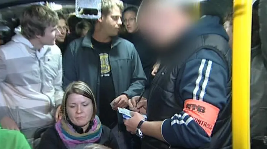 Přistižení černé cestující v brněnském autobusu