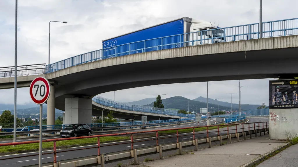 Nový most bude průjezdný jen ve dvou pruzích