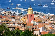 Do francouzského Saint-Tropez se vrací roušky. Výpadek turistů je znát