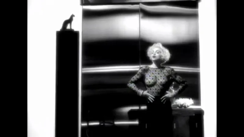 Madonna v klipu Vogue