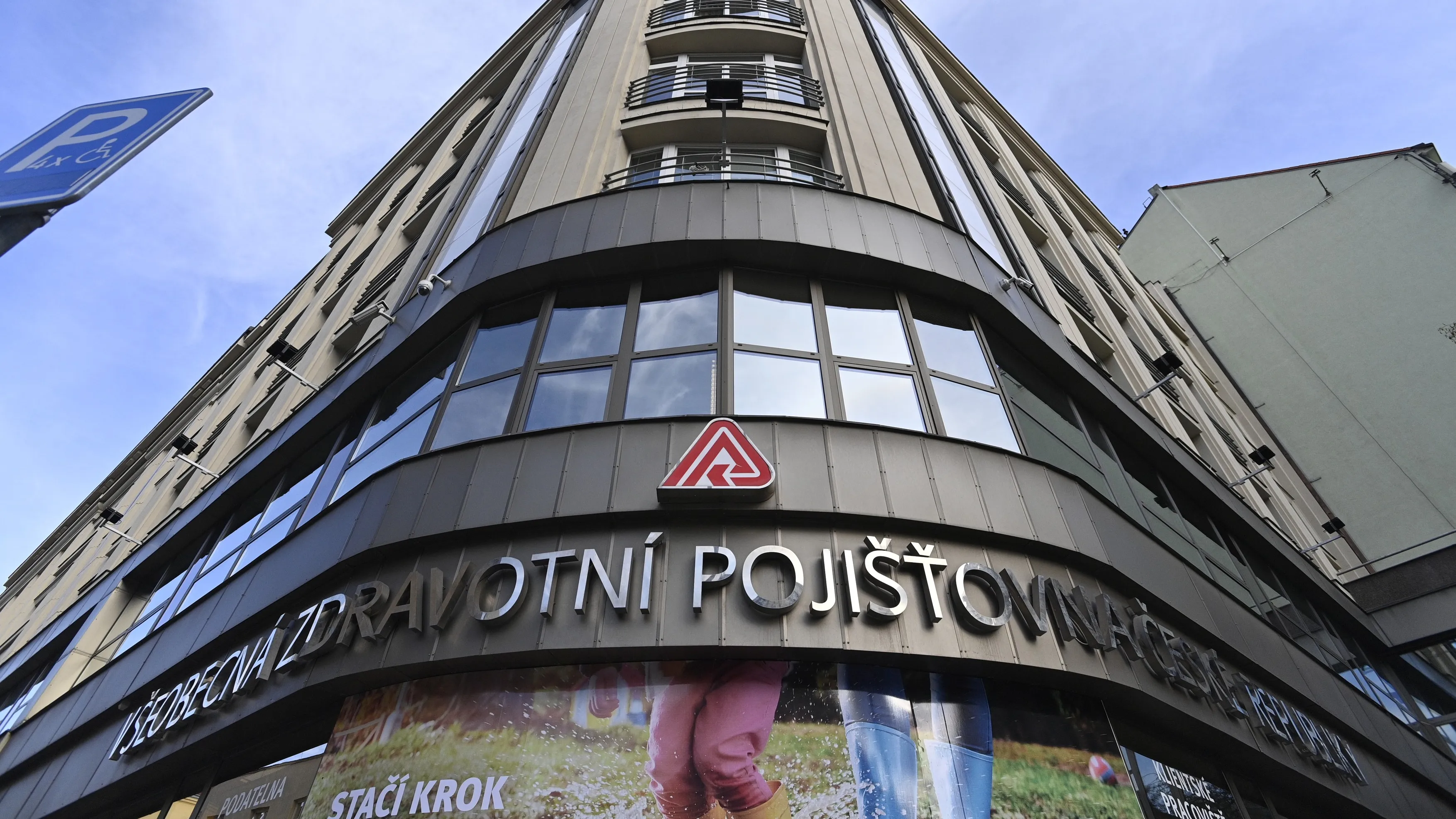 Vojtěch chystá přesun miliard z VZP. Má to zajistit stabilitu menších pojišťoven