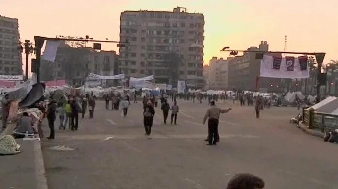 Egyptští demonstranti na náměstí Tahrír