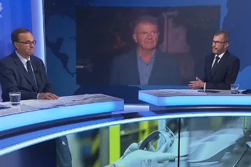 Cílem kurzarbeitu není nahradit personální politiku firem, ale pomoct kmenovým pracovníkům, míní Samek