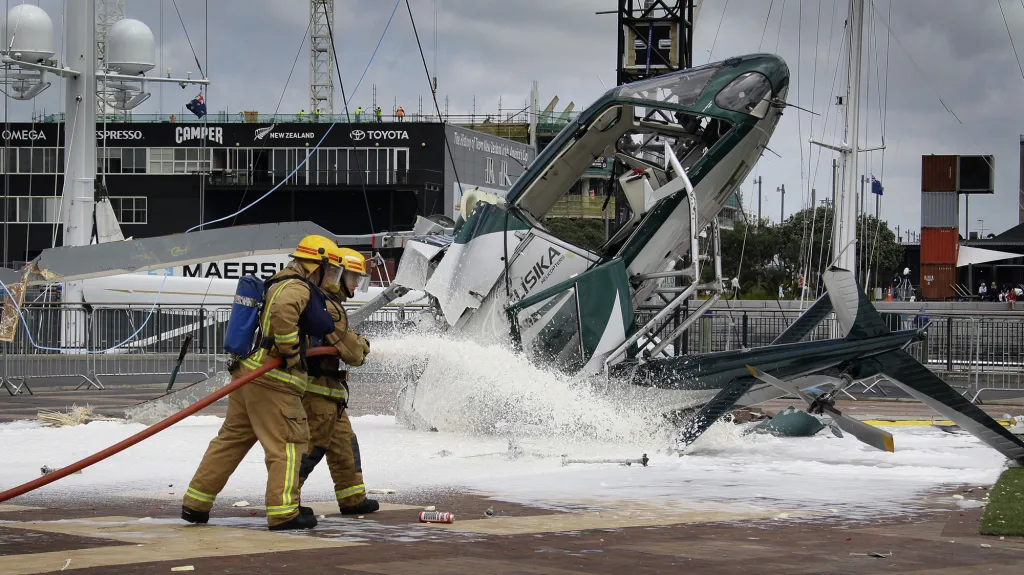 Nehoda vrtulniku v Aucklandu se obešla bez zranění