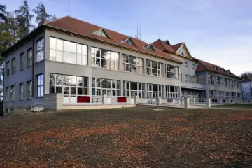 Pacienti některých rehabilitačních léčeben se letos kvůli koronaviru nedostanou na Vánoce domů