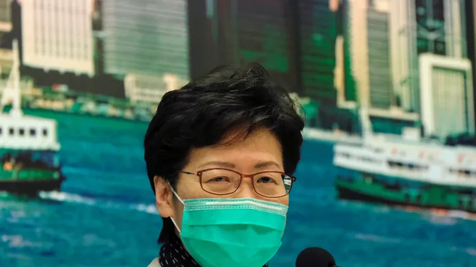 Správkyně Hongkongu oznámila opatření proti šíření koronaviru