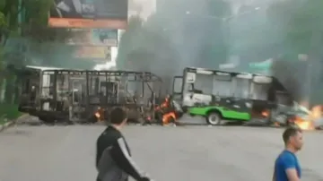 Hořící barikády v Kramatorsku