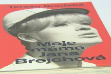 Tereza Brodská napsala knihu o „své mámě“ Janě Brejchové