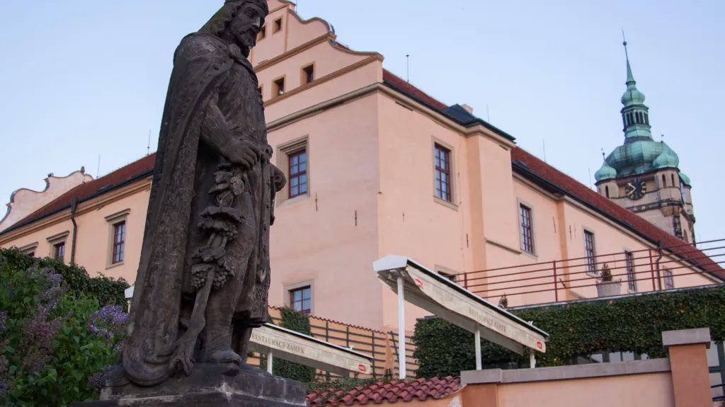 Socha Karla IV. v Mělníku – Ilustrační snímek