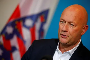 Durynský premiér, zvolený i hlasy protiimigrační AfD, odstupuje