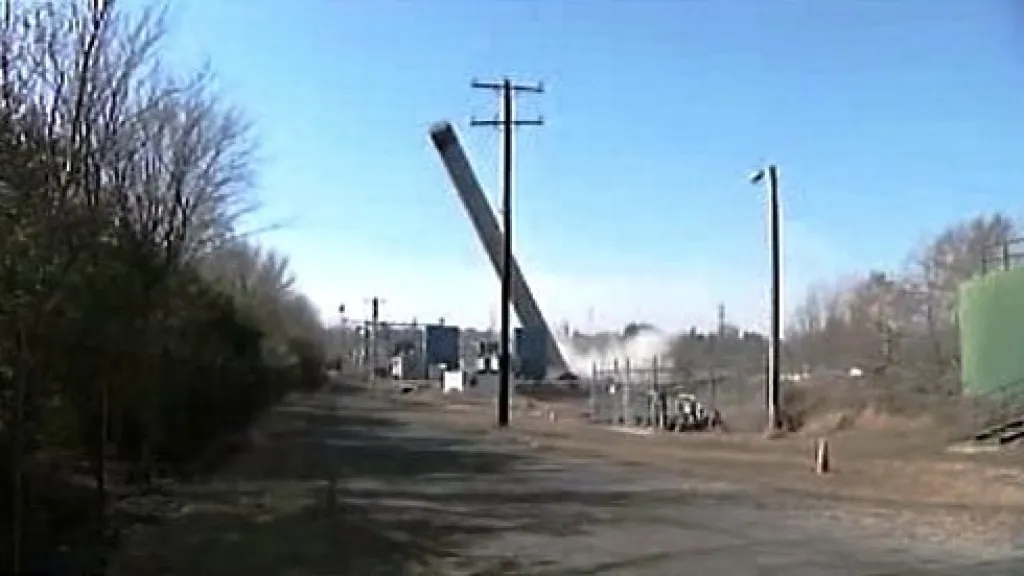 Demolice komínu