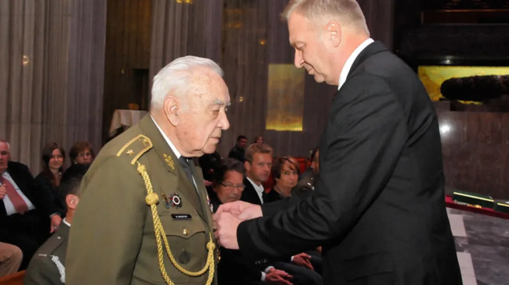 Miloslav Masopust převzal Kříž obrany státu