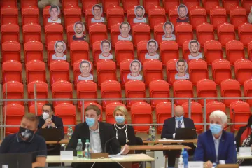 Karlovarský kraj zůstává bez vedení, zastupitelé ho nezvolili ani napopáté