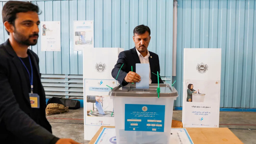 Afghánci volí nového prezidenta