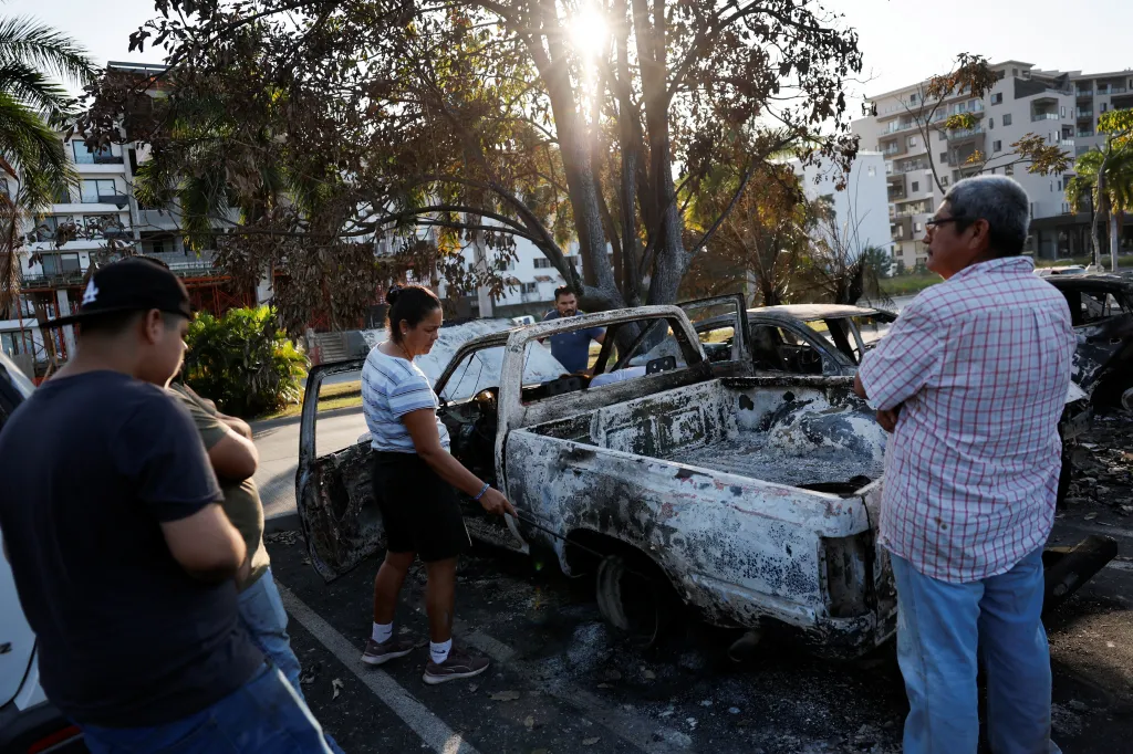 Následky násilí po zatčení šéfa mexického kartelu