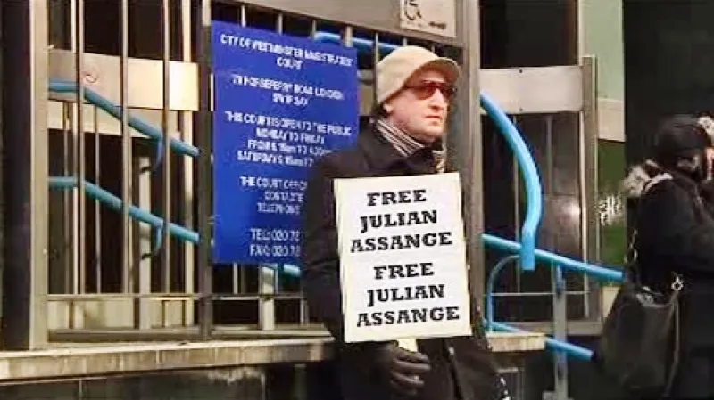 Demonstrace za propuštění Juliana Assange