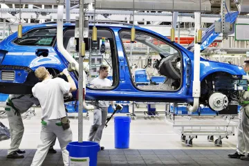 Průmysl dál táhne mzdy vzhůru, odbory Škody Auto chtějí přidat víc