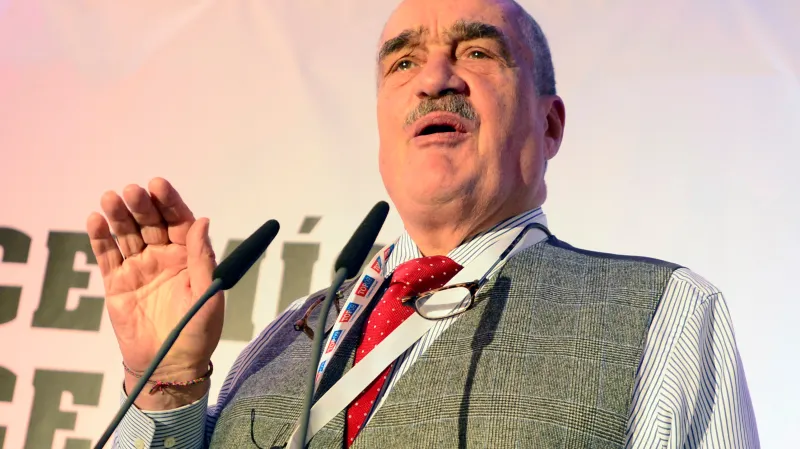 Karel Schwarzenberg byl zvolen do vedení strany