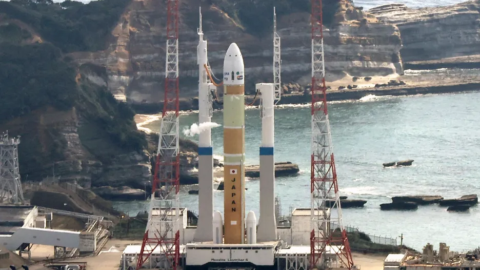 Japonská raketa připravená ke startu