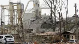 Tornádo zničilo v Louisville továrnu na zpracování dřeva