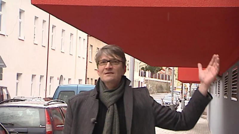 Reportéři ČT - Lákavé pozemky v Braníku