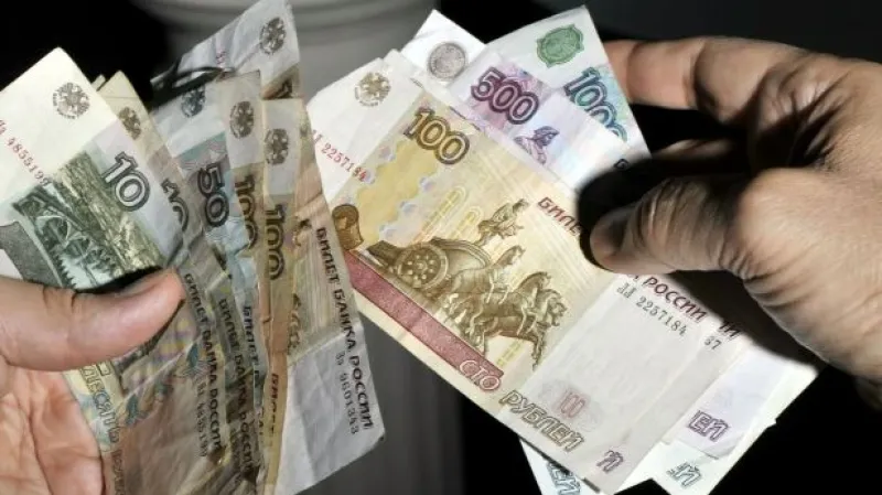 Prouza: Cílem sankcí je dostat Rusko k jednacímu stolu