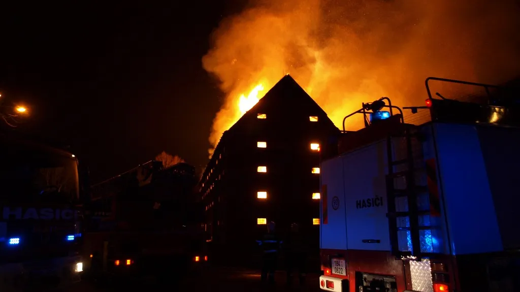 Požár sila na Hodonínsku