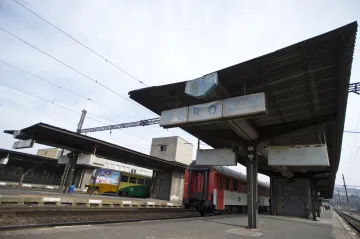 Berounské nádraží se posune ze 70. let do současnosti, začíná jeho modernizace