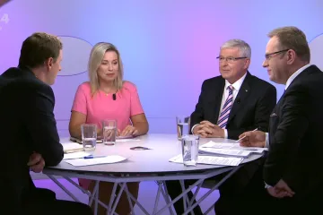 Příspěvek pro seniory je politické rozhodnutí, které vyvolává nejistotu, řekl Rusnok