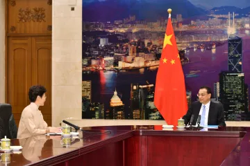 Čínský prezident i premiér ujistili hongkongskou správkyni o podpoře