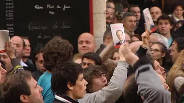 Sarkozyho v Bayonne obklíčili demonstranti