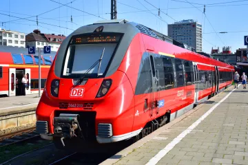 V Německu cestující pořídí nástupce loňských devítieurových lístků. Celostátní jízdenky nabízí i jiné země