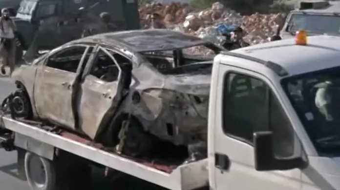 Vrak auta, do něhož možná nastoupili pohřešovaní izraelští mladíci