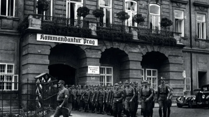 Průvodce protektorátní Prahou