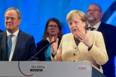 CDU/CSU stahuje náskok sociálních demokratů, Merkelová podpořila Lascheta ve „svém“ Stralsundu
