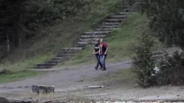 Breivik při policejní rekonstrukci jeho činu